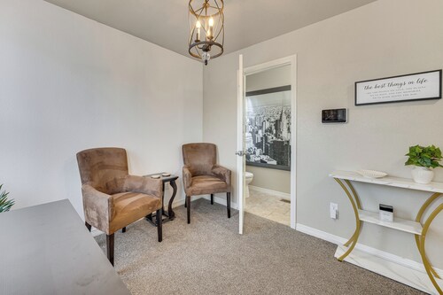 Explore Pikes Peak & Colorado Springs: Family Home