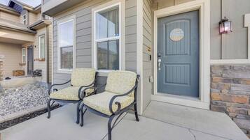 ุงูู
ูุดุฃุฉ ู
ู ุงูุฏุงุฎู