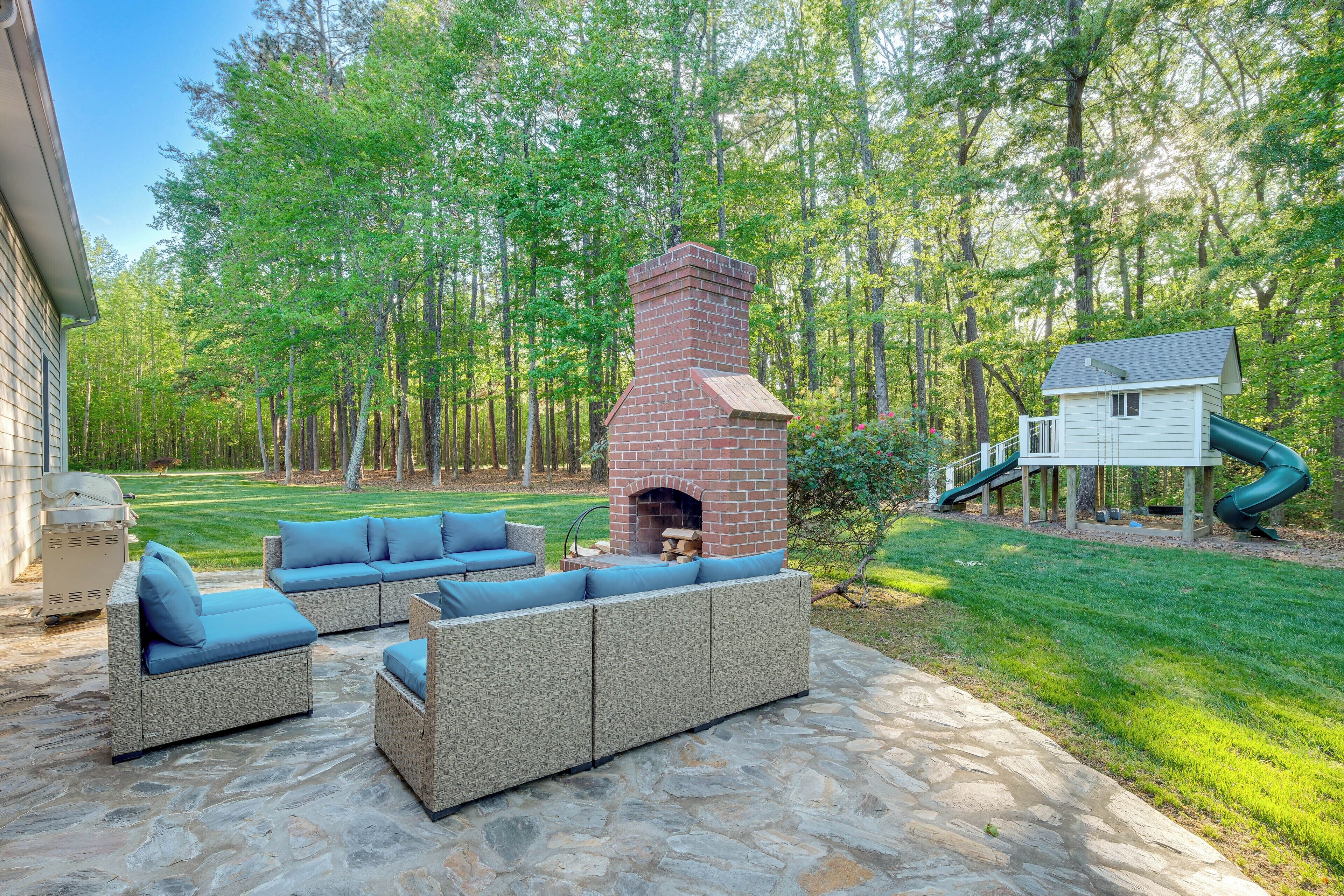 House (5 Bedrooms) | Front of property