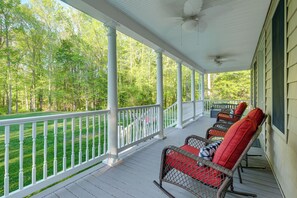 House (3 Bedrooms) | Interior - Waterfront Home w/ Private Boat Dock in Lancaster! (Lancaster)