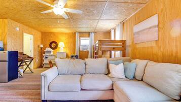 Apartment (0 Bedroom) | Interior