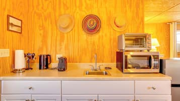 Apartment (0 Bedroom) | Bahagian dalam