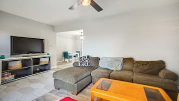 House (3 Bedrooms) | Front of property