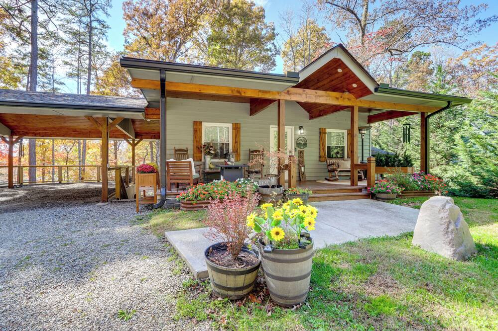 Raft, Hike & Fish: Quiet Couple's Escape in Murphy - Murphy, NC
