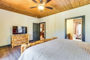 House (2 Bedrooms) | Interior - New Build! Secluded Mountain Home in Murphy (Murphy)