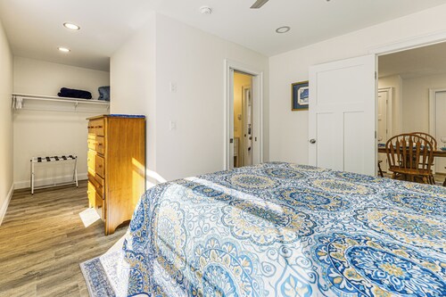 2 Mi to Grimes Cove! 2-story Unit on 3 Acres