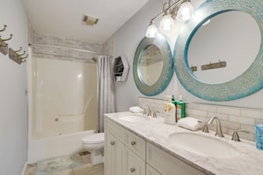 Apartment (2 Bedrooms) | Interior - 3 Mi to Dtwn! Holiday Hills Golf Retreat (Branson)