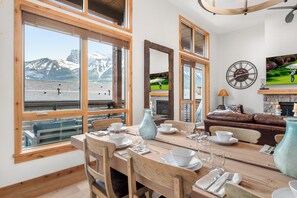 Dining - Majestic Views! Tamarack Penthouse 3 BD / 3 BA (Canmore)