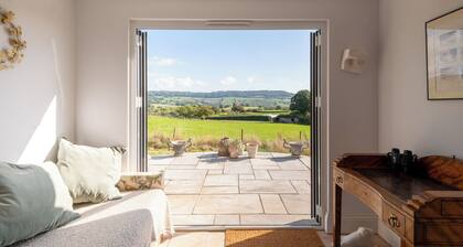 Greengates Nature Filled Escape