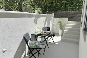 Outdoor dining - Spalato Imperium IV - apartment with lovely terrace (Split)