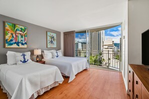 1 bedroom, iron/ironing board, free WiFi, bed sheets - 12th Floor Waikiki City & Mountain Views! Full Kitchen! Walk to Beach! (Honolulu)
