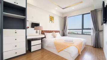 Family Suite, 3 Bedrooms, Club lounge access, River View