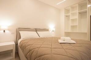 1 bedroom, WiFi, bed sheets - Luxury Freedom Juno (Palermo)