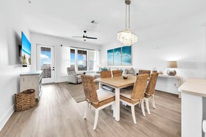 Dining - The Grove Holly 144 - 2 Bedrooms - Lazy River - Seascape Resort (Miramar Beach)