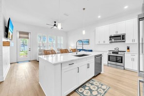 Fridge, microwave, oven, stovetop - The Grove Holly 116 - 1 Bedroom - Lazy River - Seascape Resort (Miramar Beach)