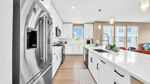 Private kitchen - The Grove Holly 131- 4 Bedrooms - Lazy River - Seascape Resort (Miramar Beach)