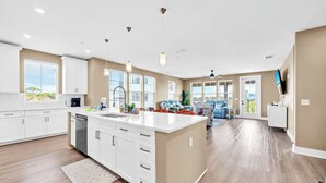 Interior - The Grove Holly 131- 4 Bedrooms - Lazy River - Seascape Resort (Miramar Beach)