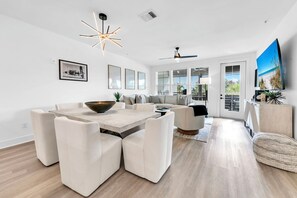 Interior - Another Day in Paradise - Holly 127 (Miramar Beach)