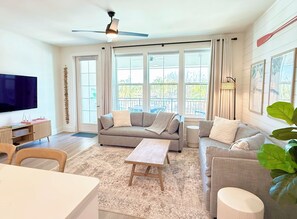 TV - The Grove Holly 126- 1 Bedroom - Lazy River - Seascape Resort (Miramar Beach)