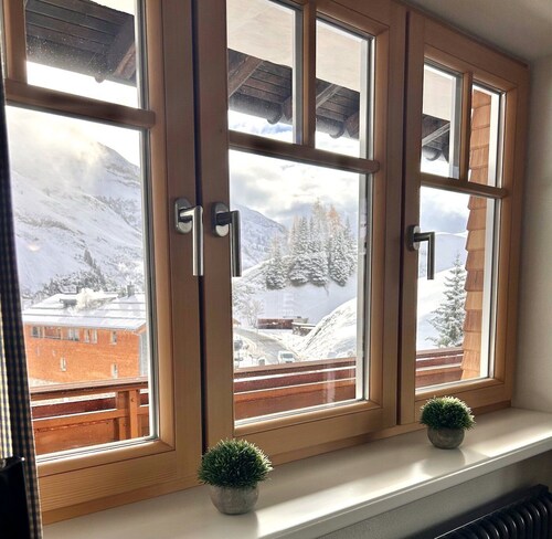 Haus Wallis - Family Room Hex-Hex - Ski-In and Out at Ski Arlberg