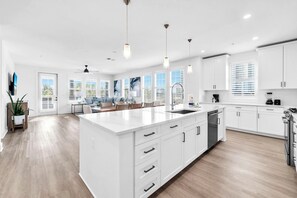 Fridge, microwave, oven, stovetop - The Grove Holly 128- 3 Bedrooms - Lazy River - Seascape Resort (Miramar Beach)