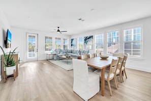 Dining - The Grove Holly 128- 3 Bedrooms - Lazy River - Seascape Resort (Miramar Beach)