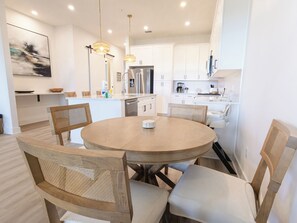 Dining - The Grove Dogwood 347 - 2 Bedrooms - Lazy River - Seascape Resort (Miramar Beach)
