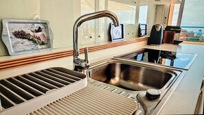 Private kitchen - Dream and serenity (Tanneron)