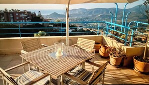 Outdoor dining - Dream and serenity (Tanneron)