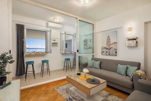 Smart TV - Spalato Imperium II - located right on the beach (Split)