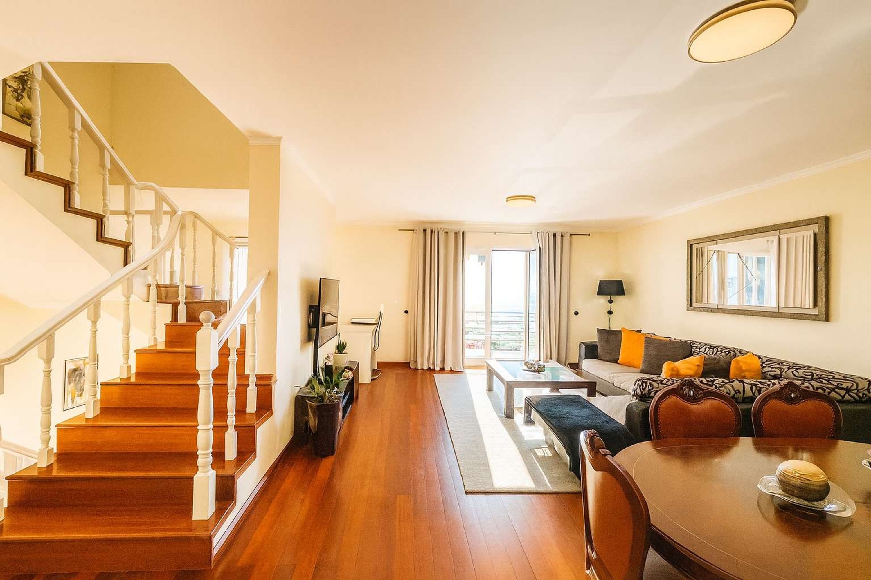 Hus | 3 soverom, skrivebord og internett