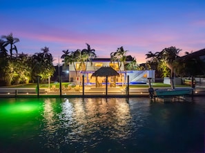 House, Accessible | 4 bedrooms, desk, Internet - Deep Blue Waterfront Gem Pool Kayaks Dock (Key Colony Beach)