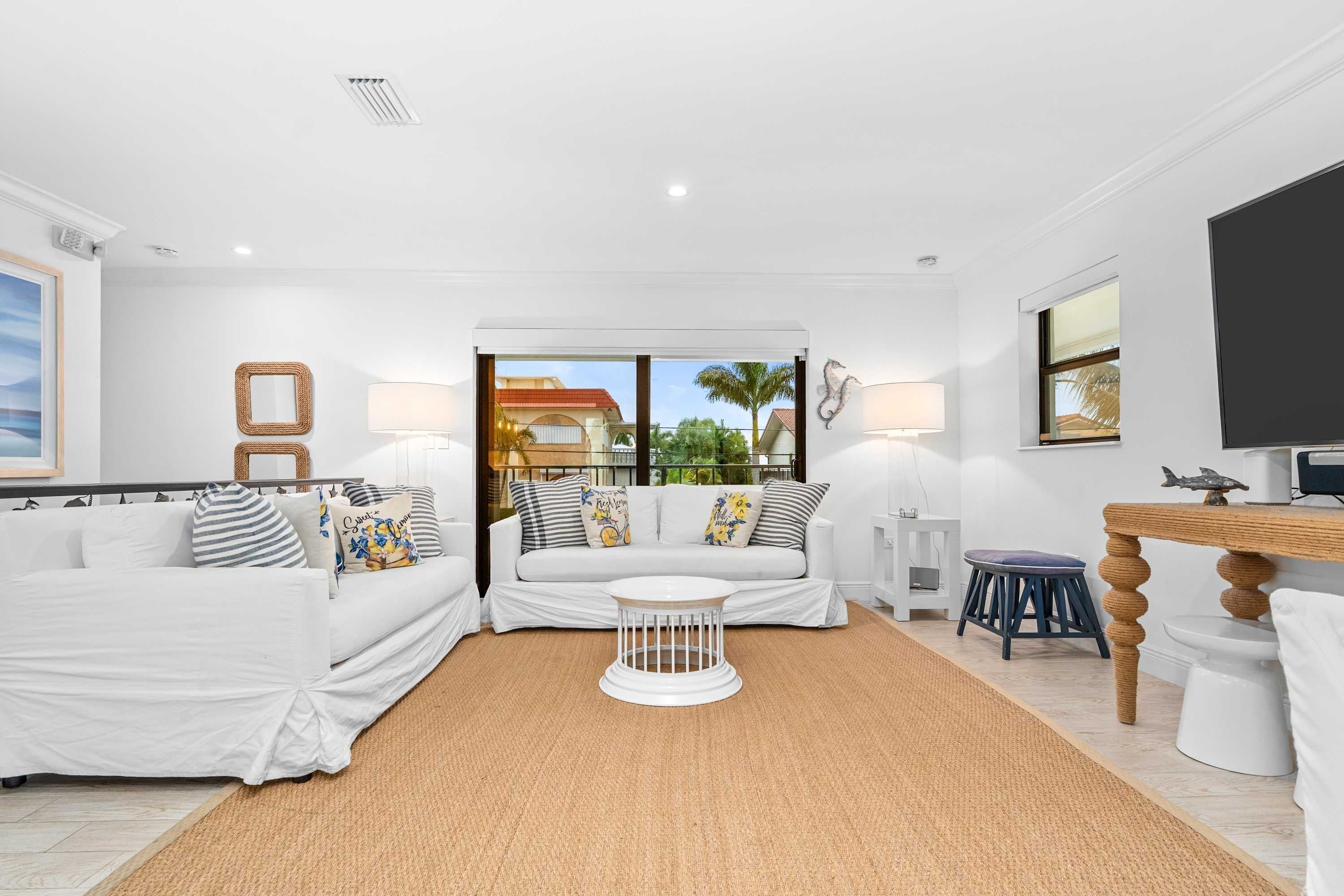 Villa, Accessible | 4 bedrooms, Internet