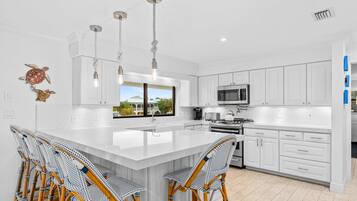 Villa, Accessible | 4 bedrooms, Internet