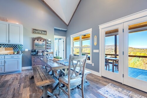 MTN Retreat, 5 Bdrm, Pool, Hot Tub, Game Rm, Theater, Putt-Putt, Fireplace.