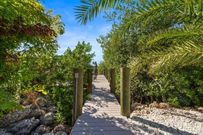 Villa, Accessible | 4 bedrooms, Internet - Ocean Muse Lux Waterfront Escape Pool Dock (Marathon)