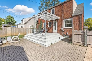 House, 3 Bedrooms | Terrace/patio