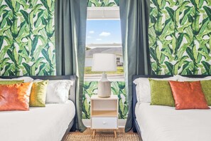 Desk, iron/ironing board, travel cot, WiFi