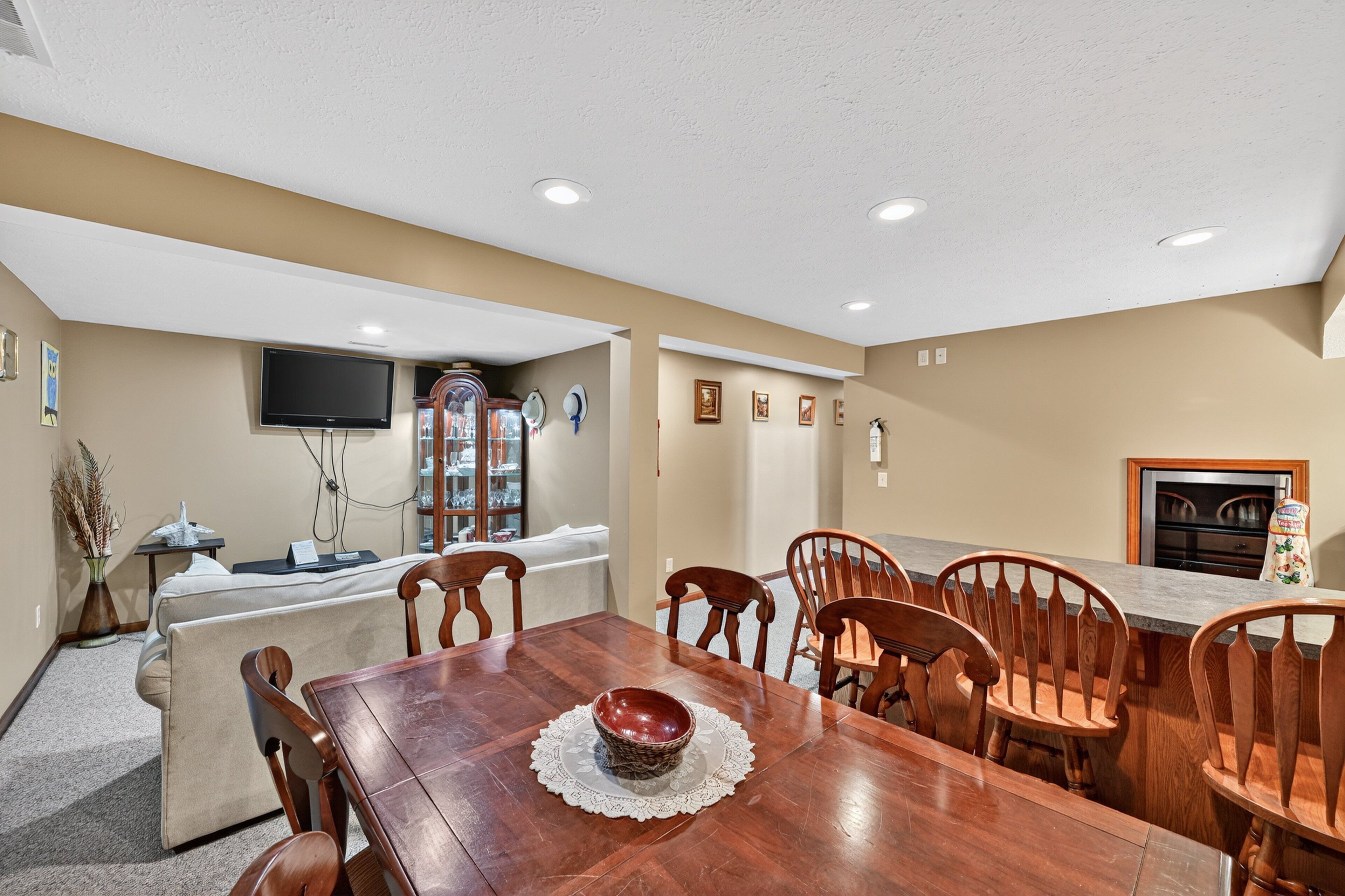 House, 3 Bedrooms | Dining