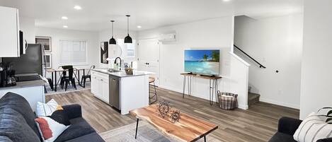 Townhome, 3 Bedrooms | Living area