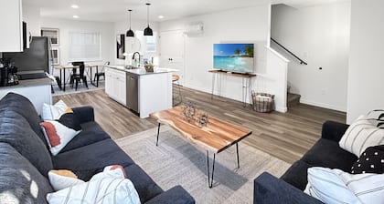 The Maverick Haus 3 Bedroom Townhouse