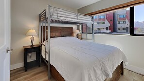 Condo, 2 Bedrooms | 2 bedrooms, free WiFi - Slopeside Condo with Tree View (Mammoth Lakes)