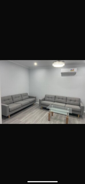 Casa, varias habitaciones, con acceso para personas discapacitadas | Sala de estar