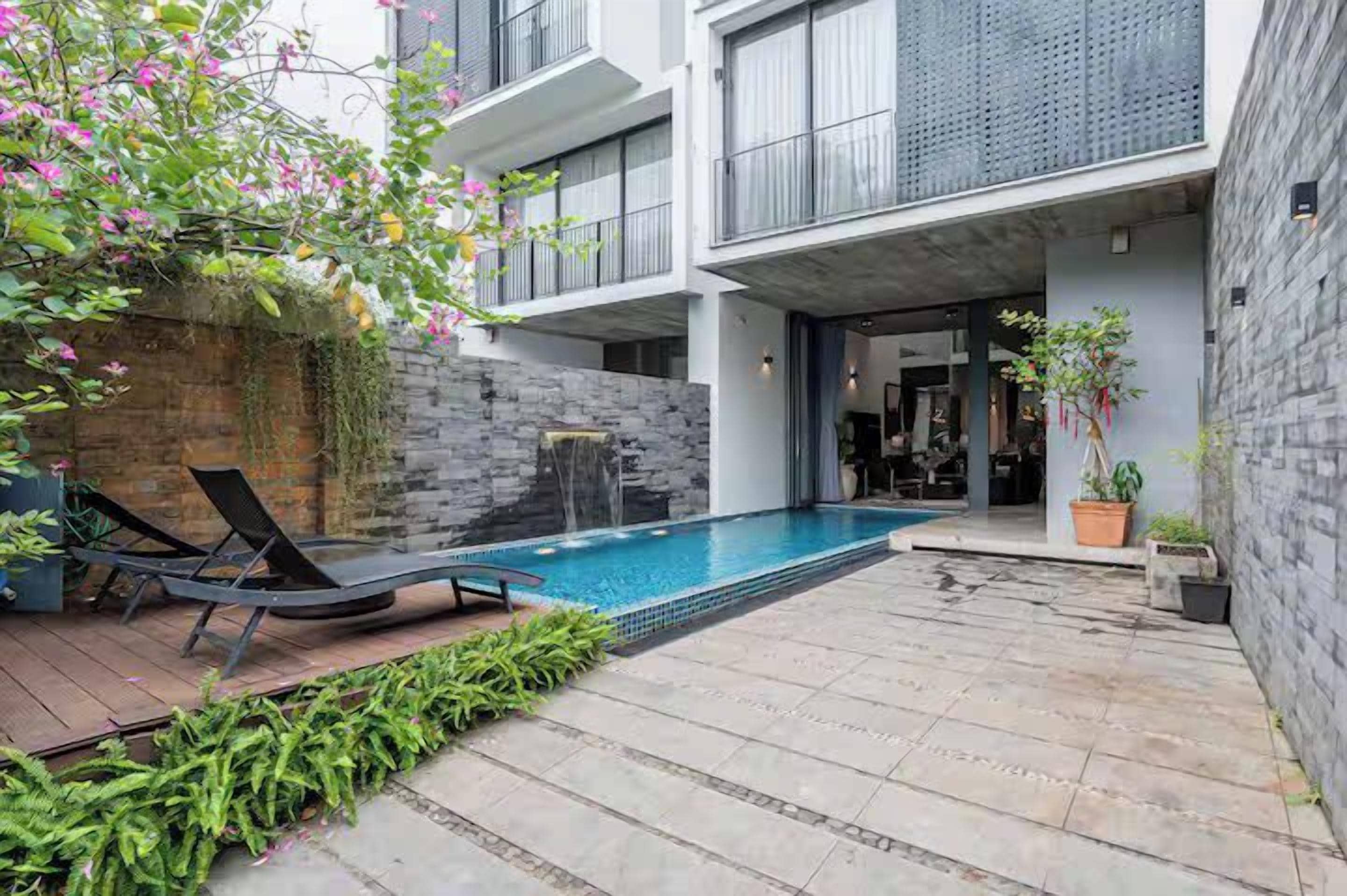 Grand Villa, 5 Bedrooms, Club Lounge Access, Garden View | Egyptian cotton sheets, premium bedding, down comforters