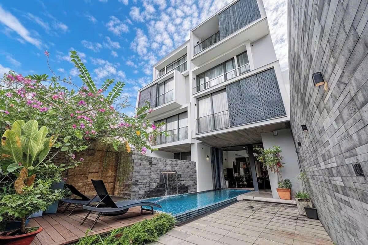 Presidential Villa, 6 Bedrooms, Club Lounge Access, Garden View | Egyptian cotton sheets, premium bedding, down comforters