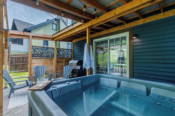 Terrace/patio - Nature & Relaxation with Spa | Chalet La Shred (Petite-Rivière-Saint-François)