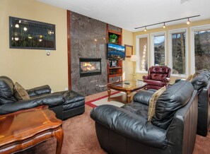 Smart TV, fireplace - Vail Condo Near Gondola with Mtn Views, SV12E (Vail)
