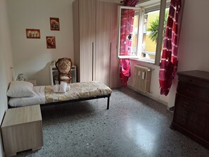 Single Room, Air conditioning, Garden View | Iron/ironing board, free WiFi