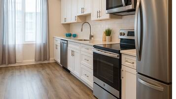 Geladeira, micro-ondas, fogão, cooktop