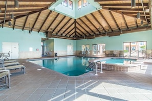 Indoor pool - SeaChase 702C by Liquid Life (Orange Beach)